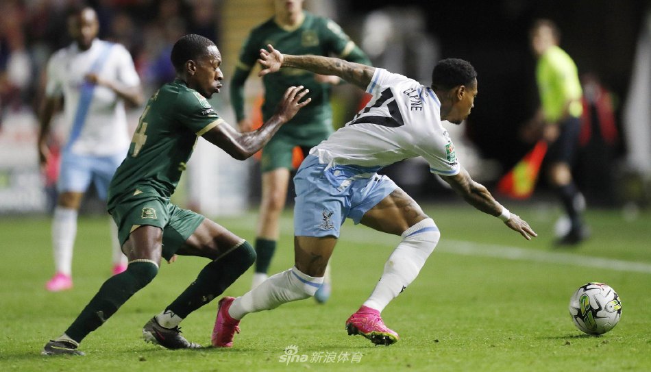 舆论的浪尖 舆论的浪尖