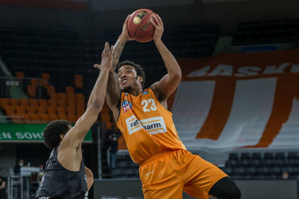 整体表现的 整体表现的